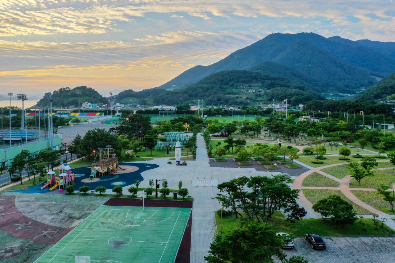 Namhae Sportspark Hotel Exterior foto
