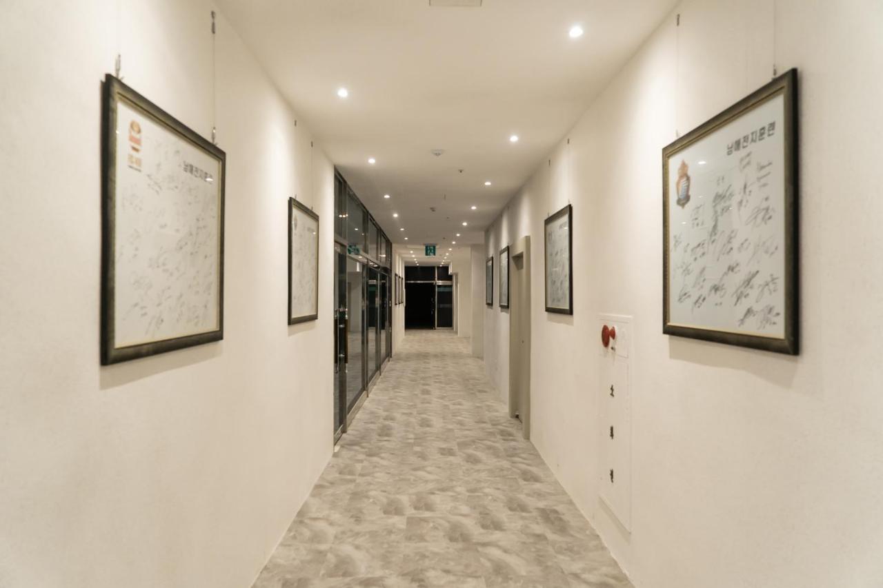 Namhae Sportspark Hotel Exterior foto